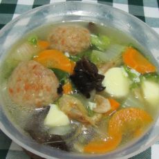 肉丸鲜杂汤的做法