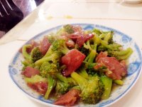 培根炒西兰花的做法