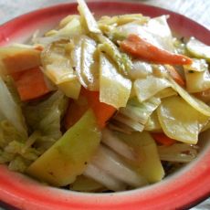 土豆炒白菜胡萝卜的做法 土豆炒白菜胡萝卜的做法