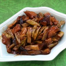 豆角炖茄子的做法 豆角炖茄子的做法