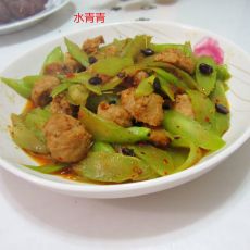 豆豉莴笋鱼丸的做法 豆豉莴笋鱼丸的做法