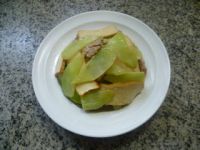 香干里脊肉炒莴笋的做法