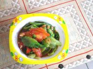 番茄烩生菜的做法