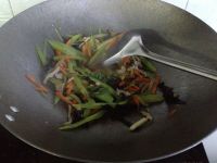 黑木耳炒时蔬的做法