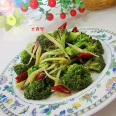 油爆西兰花的做法 油爆西兰花的做法