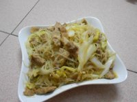 白菜瘦肉炒粉丝的做法