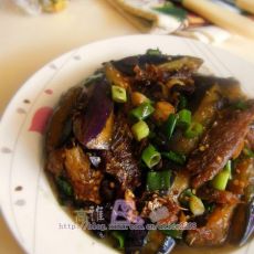 豆豉鲮鱼炒茄子的做法 豆豉鲮鱼炒茄子的做法