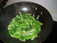 金银蒜炒生菜的做法