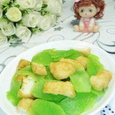 油豆腐炒莴笋的做法 油豆腐炒莴笋的做法