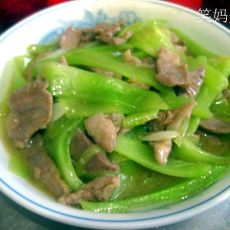 肉片爆莴笋的做法 肉片爆莴笋的做法