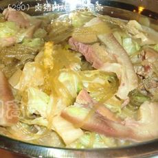 卤猪肉炖白菜粉条的做法 卤猪肉炖白菜粉条的做法