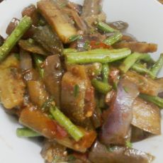 茄子烧豆角的做法 茄子烧豆角的做法
