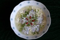带鱼炖豆腐的做法
