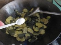 海带土豆片的做法