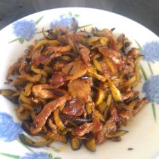 老干妈肉丝茄子的做法 老干妈肉丝茄子的做法