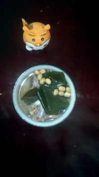 黄豆海带排骨汤的做法