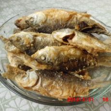 香煎草鱼的做法