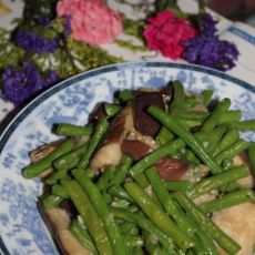 腐乳煮豆角茄子的做法