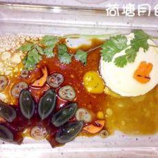 皮蛋豆腐(荷塘月色版)的做法 皮蛋豆腐(荷塘月色版)的做法