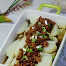 肉酱拌茄子土豆的做法 肉酱拌茄子土豆的做法