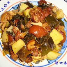 海带土豆烩肉的做法 海带土豆烩肉的做法