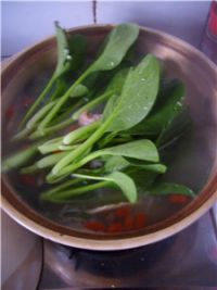 海带棒骨汤的做法