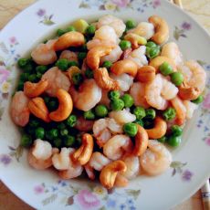 青豆腰果炒虾仁的做法 青豆腰果炒虾仁的做法