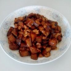 肉丁茄子的做法 肉丁茄子的做法