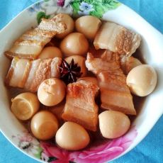 五花肉煮鹌鹑蛋的做法 五花肉煮鹌鹑蛋的做法