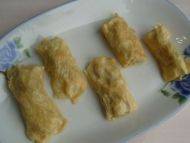 虾仁豆皮卷的做法