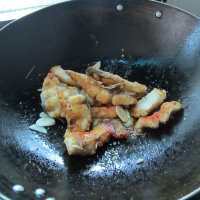 蒜片鱼的做法