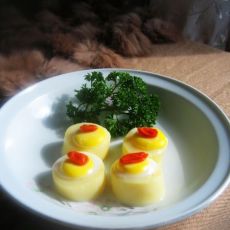 玉子豆腐酿鹌鹑蛋的做法 玉子豆腐酿鹌鹑蛋的做法