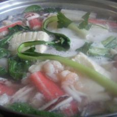 三鲜豆腐锅的做法 三鲜豆腐锅的做法