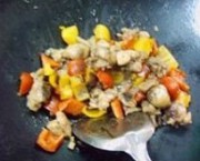 双椒爆鸡腿的做法