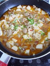 麻辣鸡腿豆腐的做法