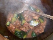 鸭腿焖黄瓜的做法