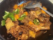 烤麸焖鸡腿的做法