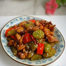 香辣莴笋鸡丁的做法 香辣莴笋鸡丁的做法