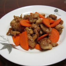 胡萝卜炒鸡的做法 胡萝卜炒鸡的做法
