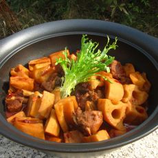 鸭腿焖藕的做法 鸭腿焖藕的做法