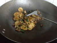 鸡丁杏鲍菇的做法