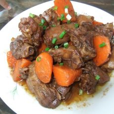 胡萝卜炖鸭肉的做法 胡萝卜炖鸭肉的做法
