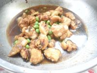 毛豆烧鸡块的做法