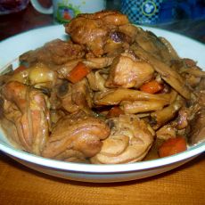 鸡腿炖杏鲍菇的做法 鸡腿炖杏鲍菇的做法