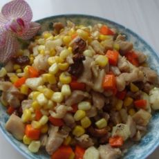 玉米腰果炒鸡丁的做法