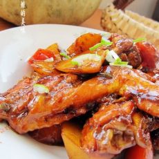 胡萝卜土豆烧鸡翅的做法 胡萝卜土豆烧鸡翅的做法