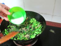 鸡丝炒芥菜的做法