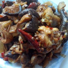 烧小鸡香菇的做法 烧小鸡香菇的做法
