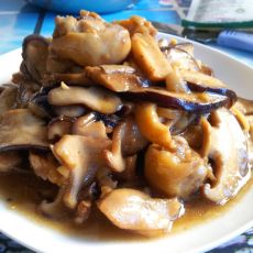 鸡腿烧香菇的做法 鸡腿烧香菇的做法