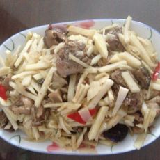 鸭肉焖笋的做法 鸭肉焖笋的做法